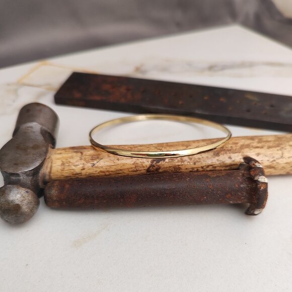 Solid gold round bracelet – timeless, minimal, and made to last. Gold bracelet. - Picture 9 of 12